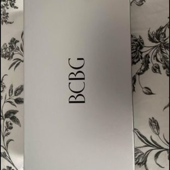 Bcbg wallet - Picture 4 of 4